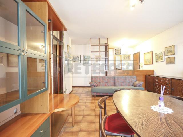 Via Gaetano Costantini 7 vani 131mq