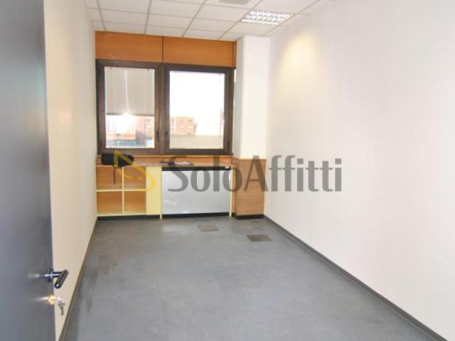 Via Galeazzo Pardera 4 740 5 vani 80mq