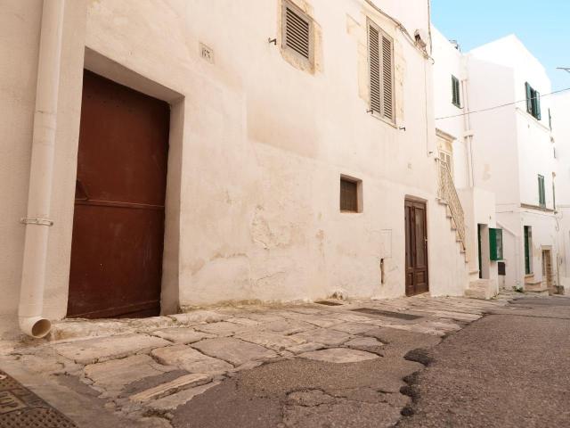 Via Gaspare Petrarolo trilocale 60mq