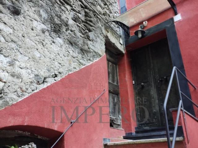 Via Gelso 5 vani 100mq