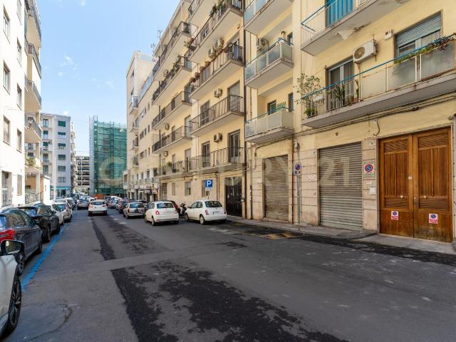 Via Genova 64 quadrilocale 130mq