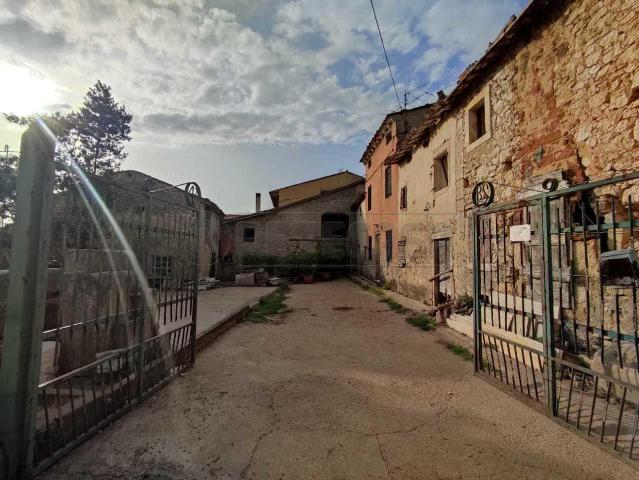 Via Ghenzovia ghenzo 6 5 vani 380mq