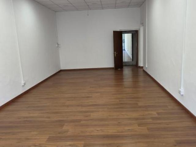 Via Giulio Roncacci 21 monolocale 66mq