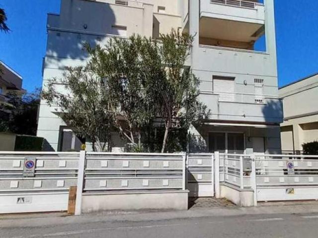 Via Giuseppe Baretti 23 trilocale 61mq
