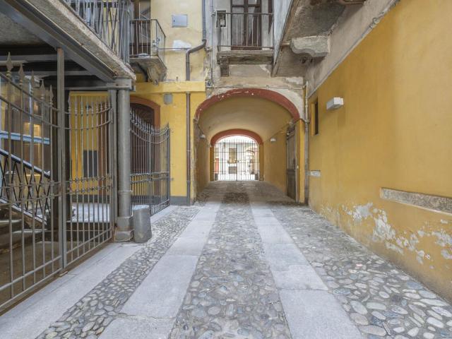 Via Giuseppe Garibaldi 10 35mq