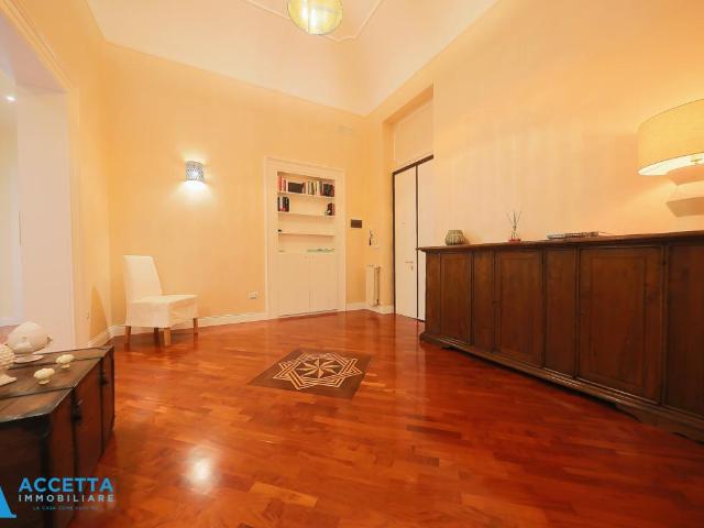 Via Giuseppe Massari 8 quadrilocale 152mq