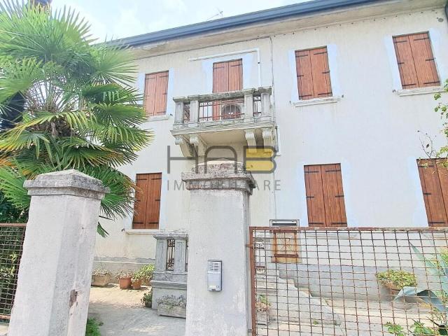Via Giacomo Andrea Giacomini 7 vani 300mq