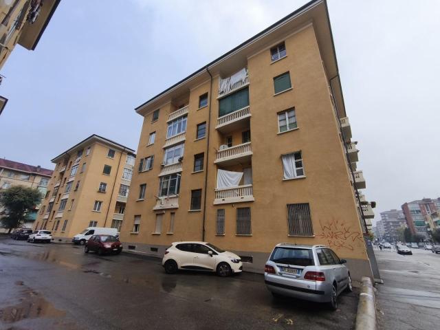 Via Giacomo Dina 52 quadrilocale 78mq