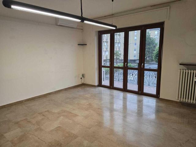 Via Giacomo Leopardi 16 trilocale 140mq