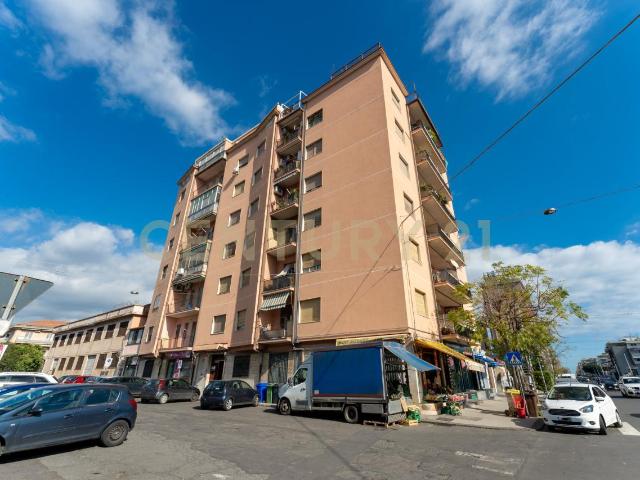 Via Giacomo Pagliari 2 5 vani 130mq