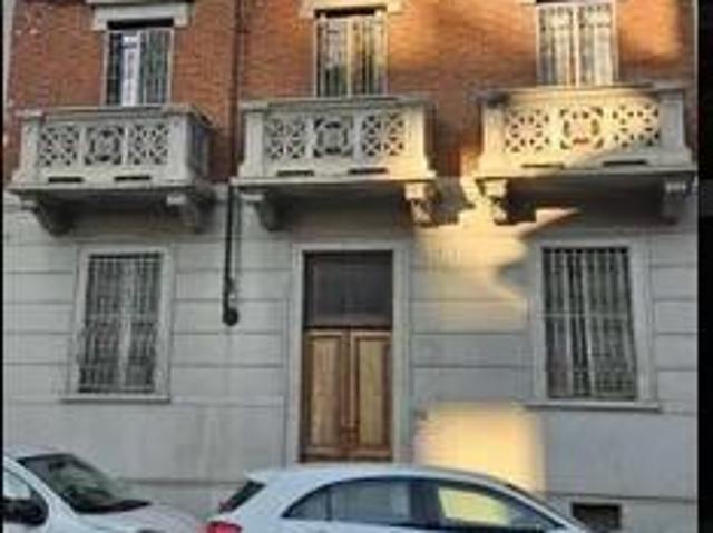 Via Giacomo Puccini 11 trilocale 45mq