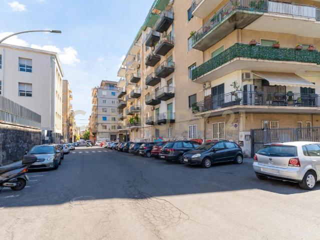 Via Giambattista Impallomeni 25 quadrilocale 108mq