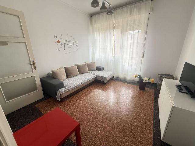 VIA GIORDANO 96 6 vani 80mq