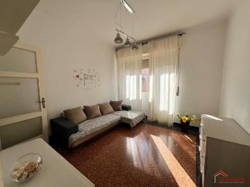 VIA GIORDANO 96 6 vani 80mq