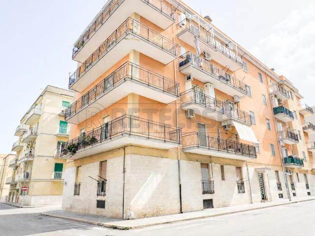Via Giorgio Amendola 71 bilocale 70mq