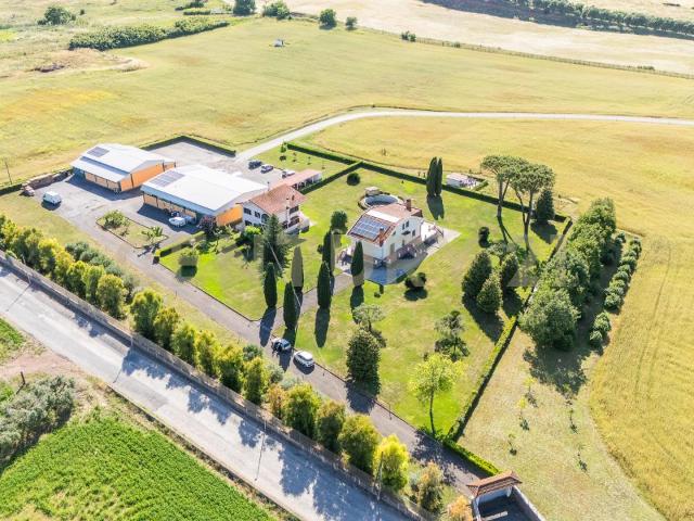 Via Giovanni Canestrini 20 1678mq