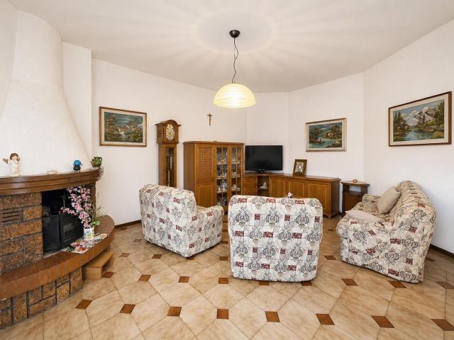 Via Giovanni Battista Casti 11 5 vani 135mq