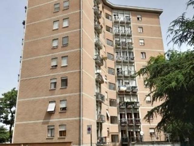 Via Giovanni Battista Lulli 4 quadrilocale 85mq