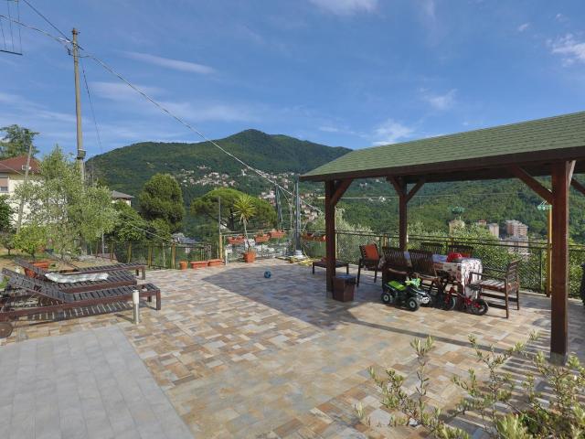 Via Giovanni Trossarelli 52D 6 vani 82mq