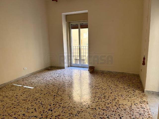 via Girolamo Gravina 42 bilocale 75mq