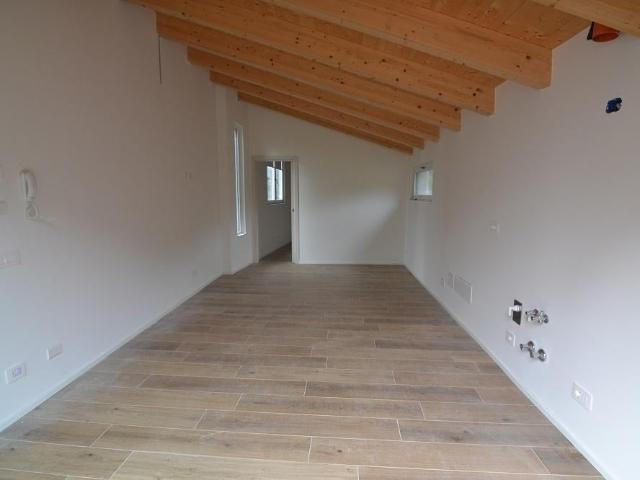 Via Gramsci trilocale 65mq