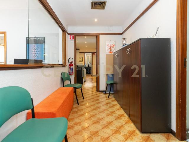 Via Grazia Deledda 2 6 vani 158mq