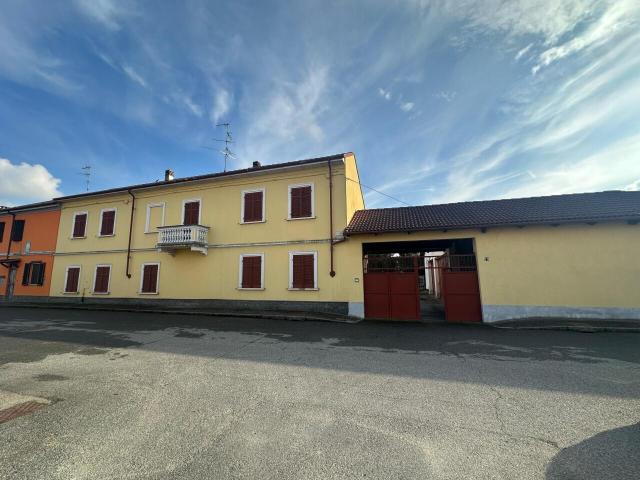 Via Guglielmo Marconi 29 5 vani 251mq