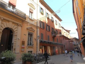 via d´azeglio quadrilocale 90mq