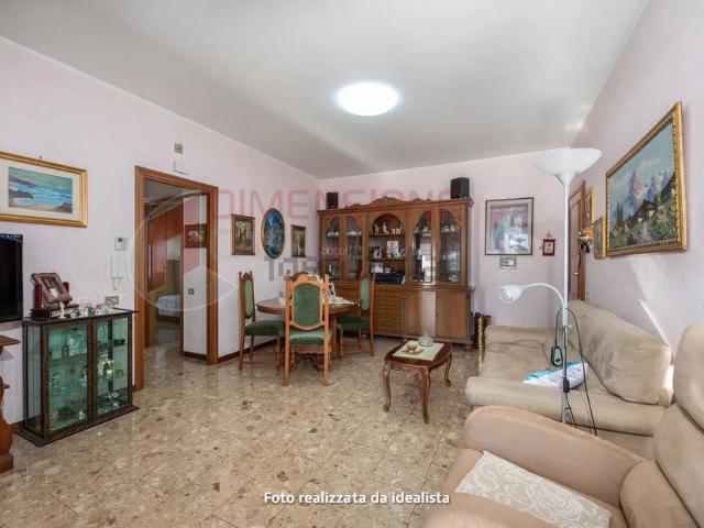 Via Dameta trilocale 85mq