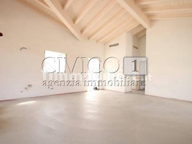 Via Dante Alighieri 22 quadrilocale 175mq