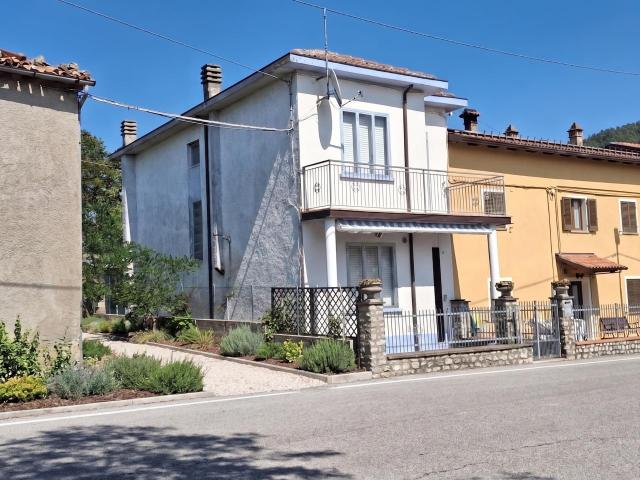 Via Decio Raggi 70 5 vani 110mq
