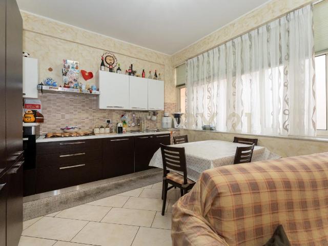 Via degli Agrumi 139 quadrilocale 100mq