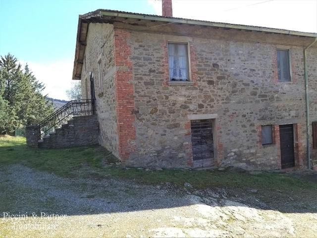 Via dei Mandorli 49 6 vani 210mq