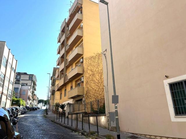 Via Cappuccini 11 5 vani 177mq