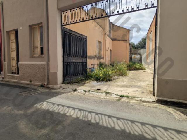 Via dei Gracchi 36 quadrilocale 243mq
