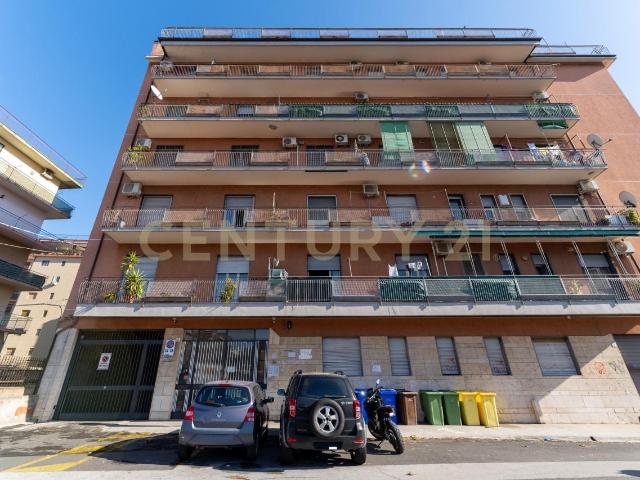 Via dei Piccioni 9 7 vani 130mq