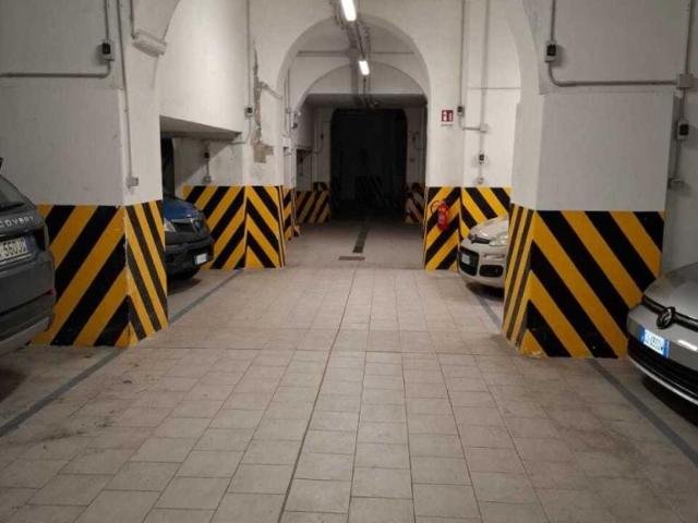 Via del Commercio 4 R monolocale 12mq