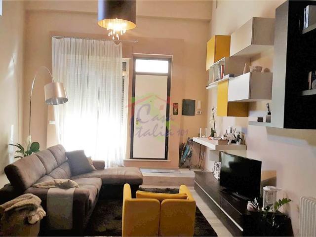 VIA DEL FARO: LOFT RISTRUTTURATO E ARREDATO