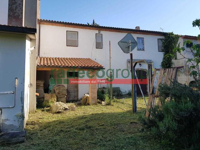 Via del Pino 20B 6 vani 150mq