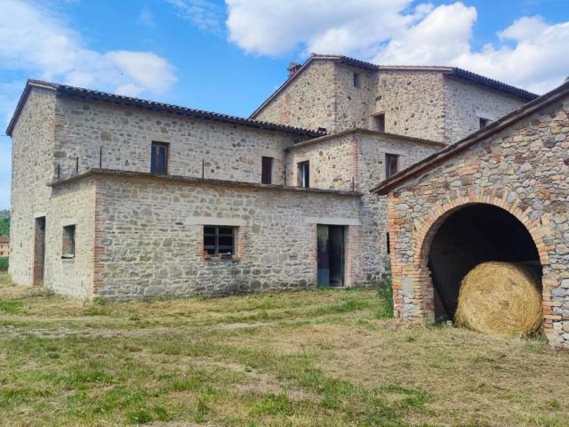VIA DEL POGGIO 20 vani 500mq