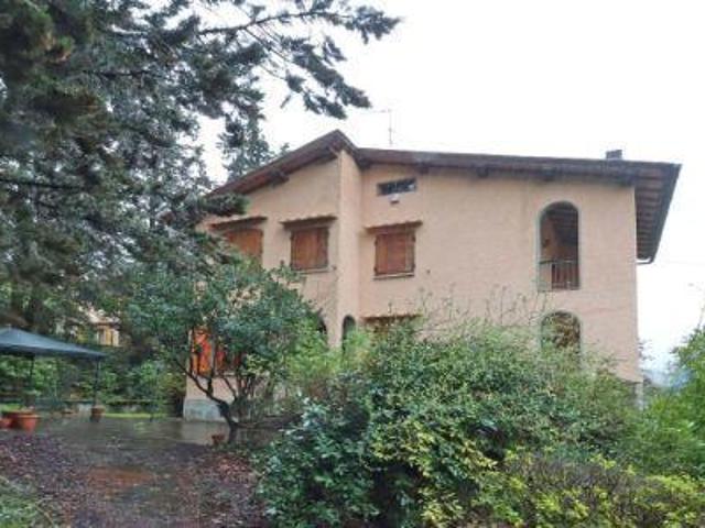 via del Risorgimento 2 10 vani 180mq