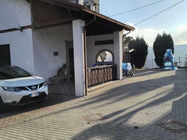 Via del Santuario 2 7 vani 140mq