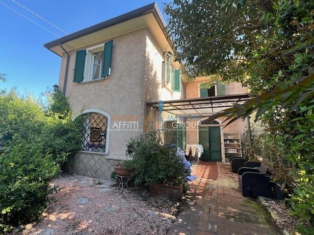 Via dell´Acqua 151 7 vani 180mq