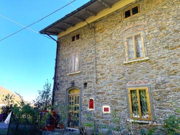 Via dell´Appennino 8 vani 350mq