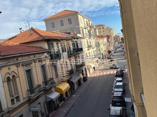 via della cornice 1 trilocale 80mq