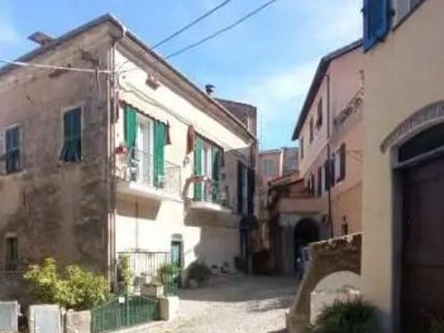 Via della Chiesa 6 quadrilocale 85mq