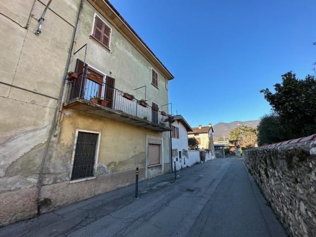 via della ferrovia trilocale 100mq