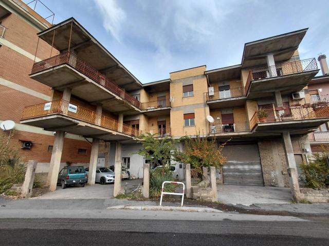 Via della Stazione 91 quadrilocale 150mq