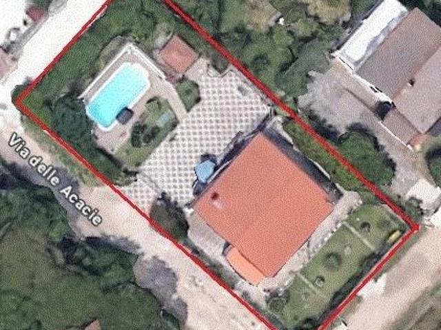 Via delle Acacie 19 7 vani 195mq