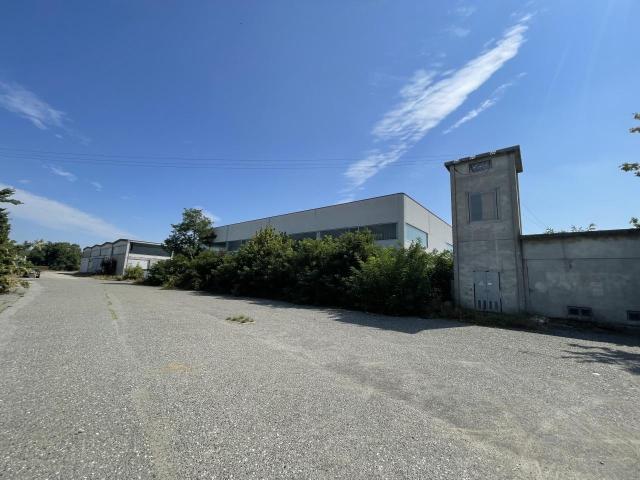 Via delle Barazzine 9 2780mq